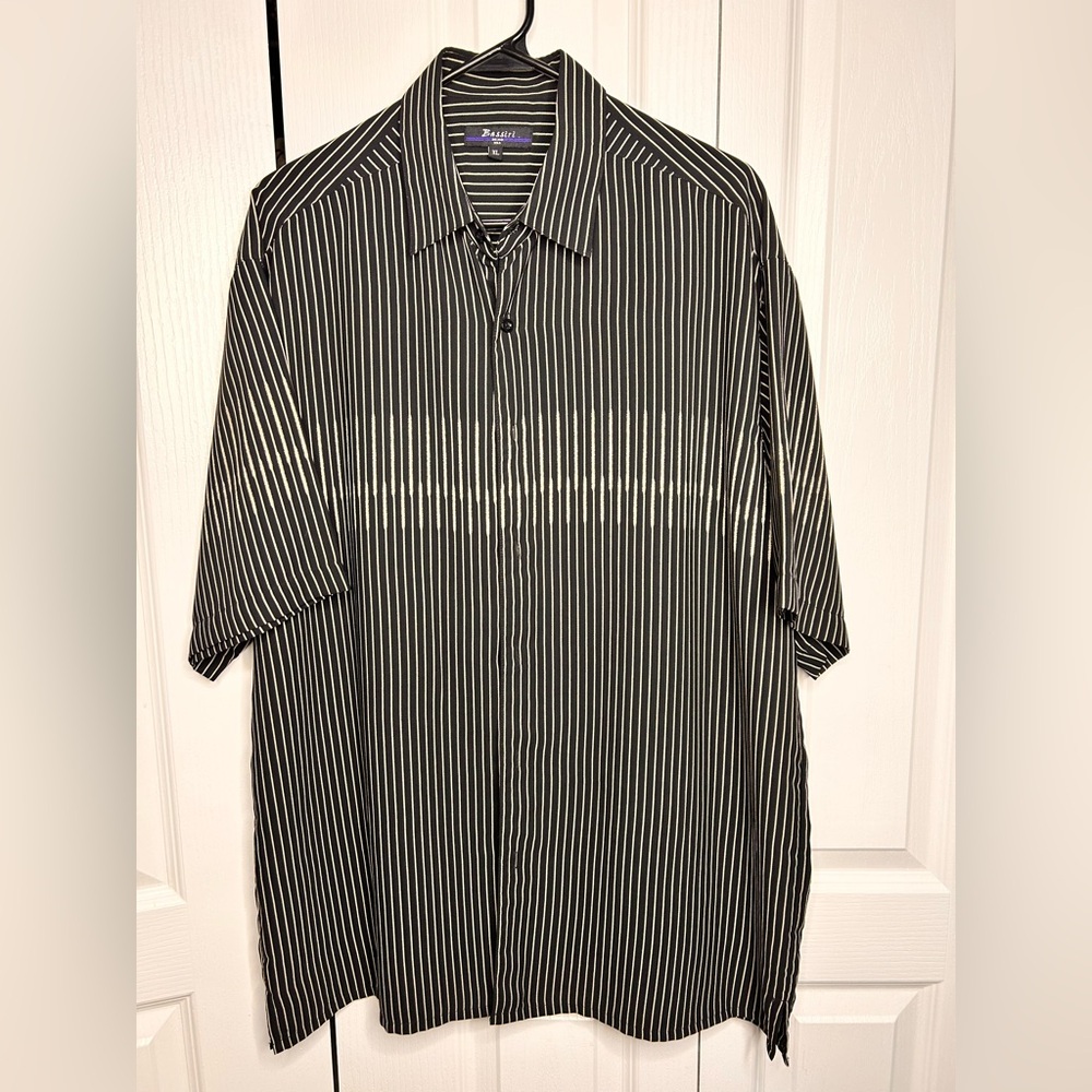 Bassiri Uomo Mens XL Short Sleeve Button Down Collared Shirt Striped Print‎ EUC